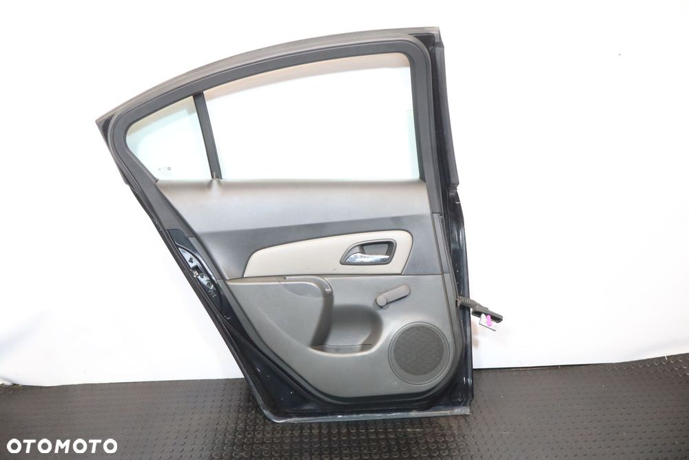 DRZWI LEWY TYŁ CHEVROLET CRUZE GAR sedan - 2