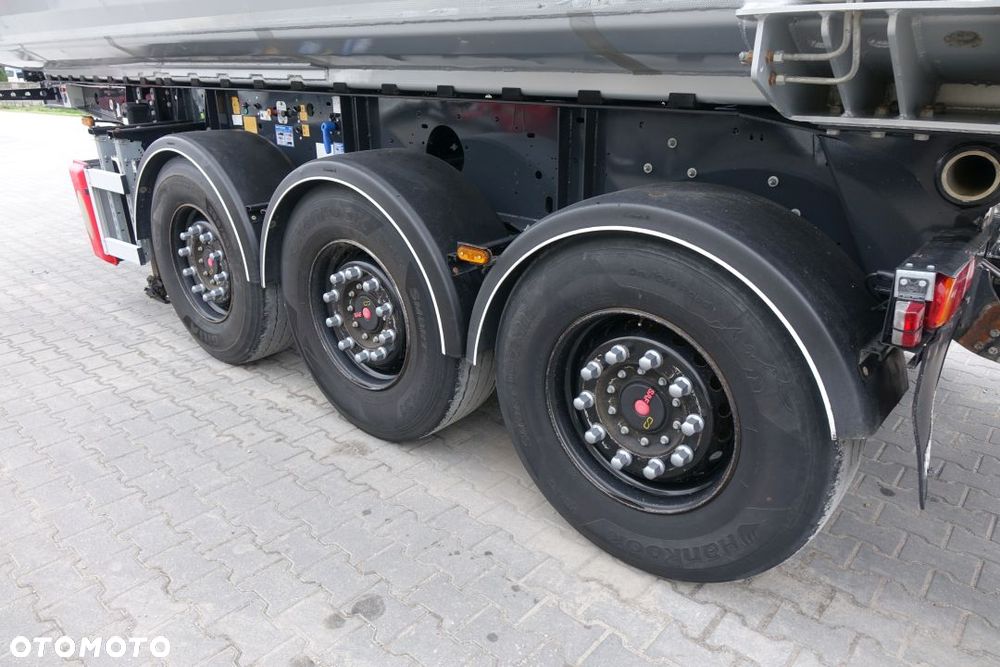 Fruehauf WYWROTKA 28m3 / OSIE SAF / OŚ PODNOSZONA / HYDROKLAPA / SZYBER ZBOŻOWY / ELEKTRYCZNA PLANDEKA - 26