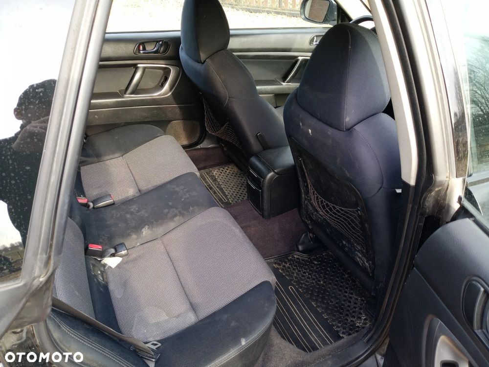 Subaru Legacy 2.5 4WD - 12