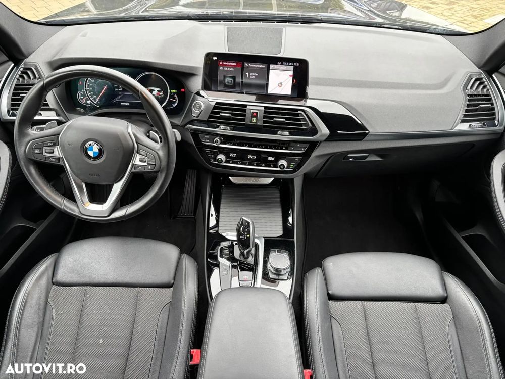 BMW X3 xDrive20i AT xLine - 11