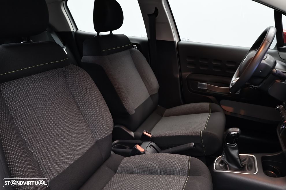 Citroën C3 1.2 PureTech Shine - 19