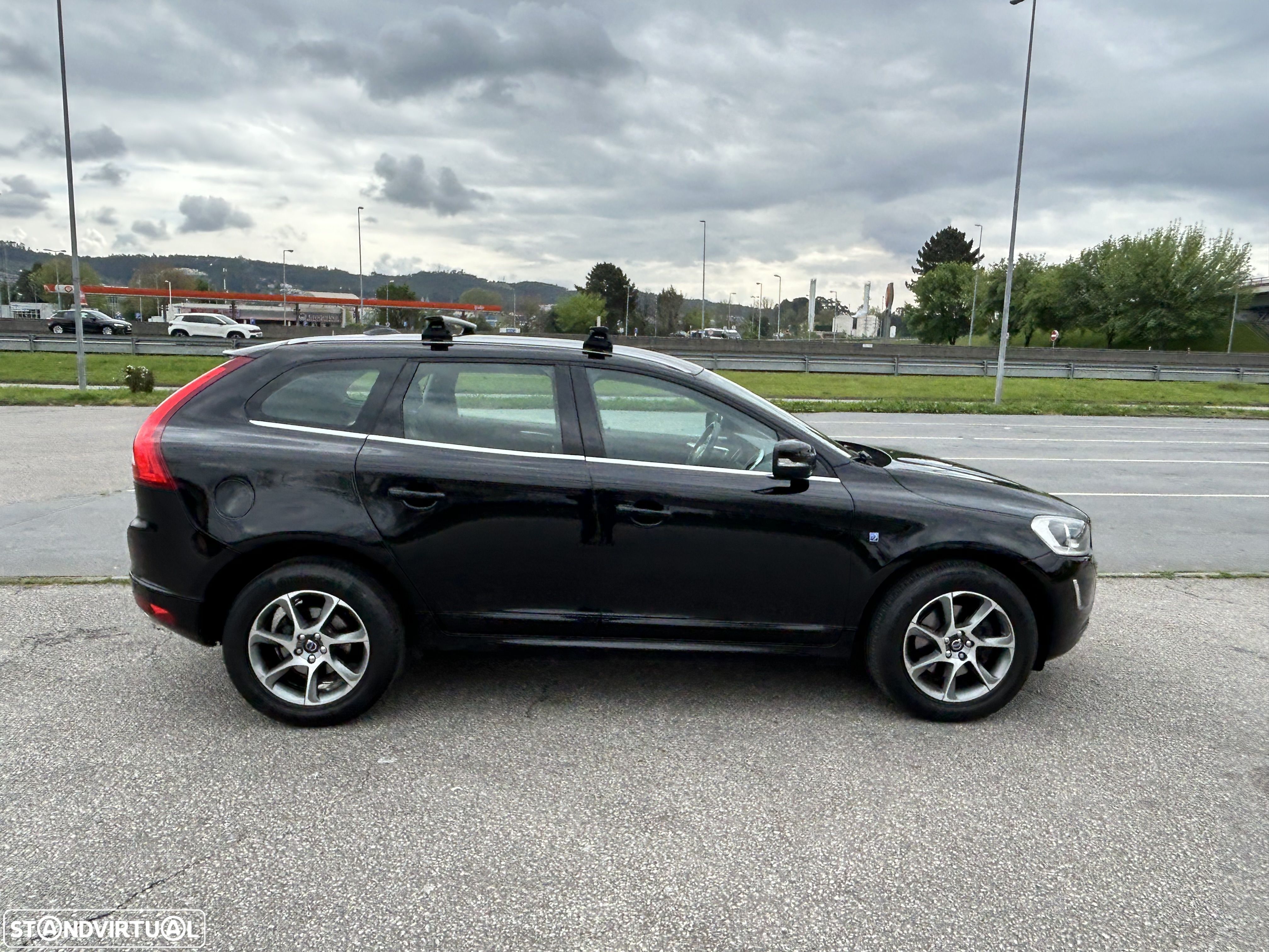 Volvo XC 60 2.0 D4 VOR - 1