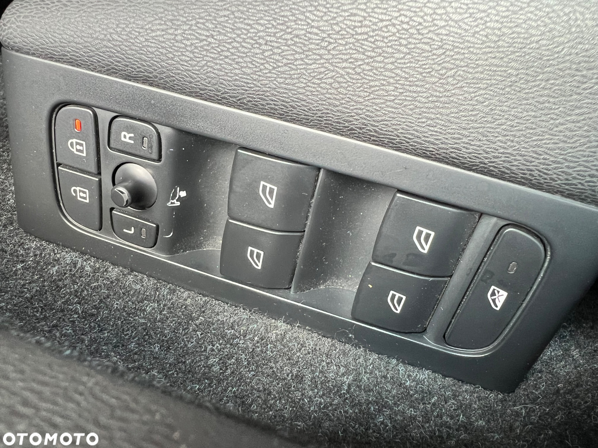 Volvo XC 40 T3 Geartronic Momentum Pro - 13