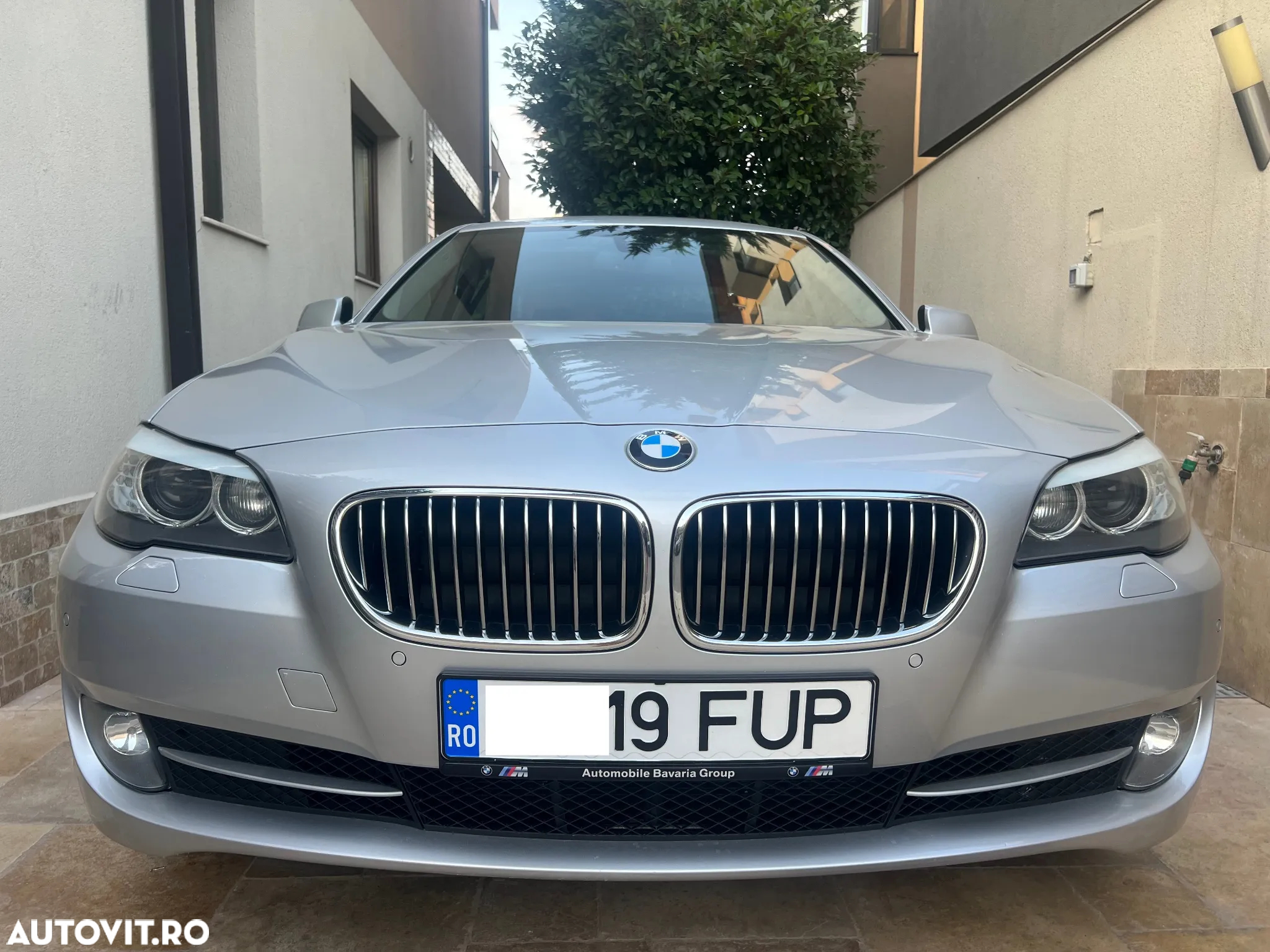 BMW Seria 5 520d - 11