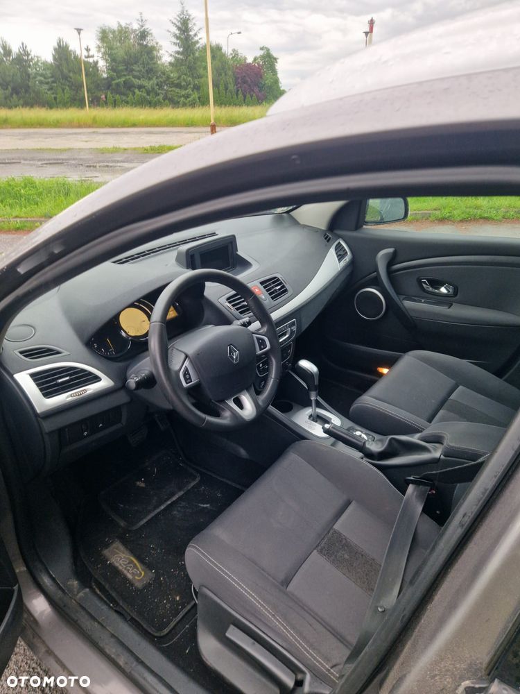 Renault Megane 1.5 dCi Zen EDC - 6