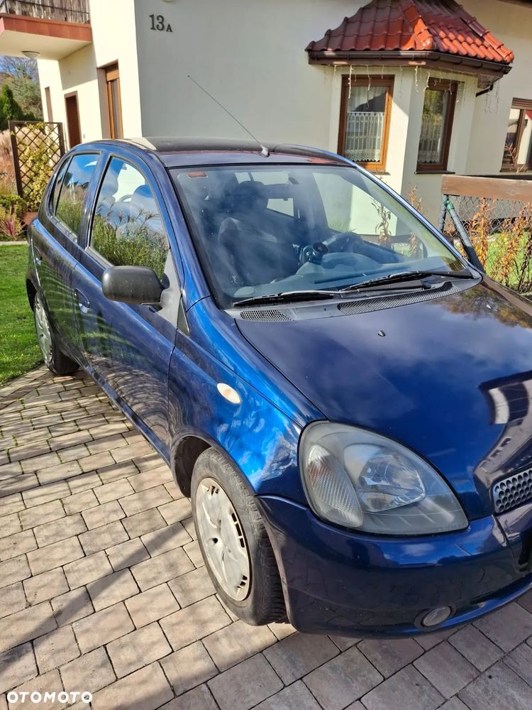 Toyota Yaris 1.3 Sol - 4