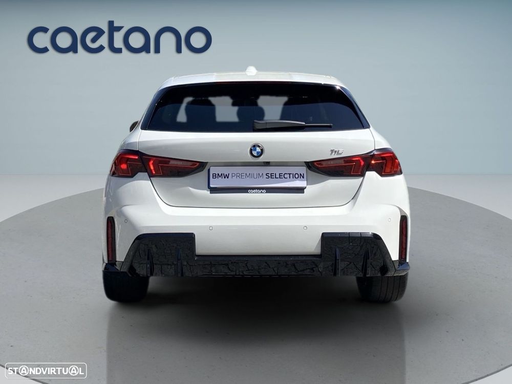 BMW 116 Pack Desportivo M — fotografia 18