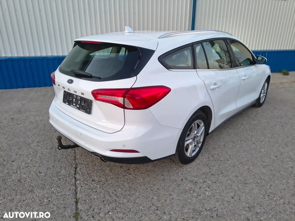 Ford Focus - 4