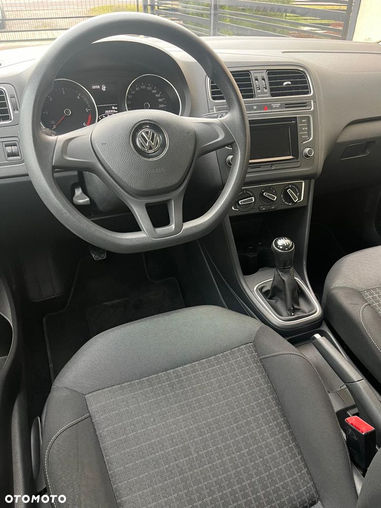Volkswagen Polo 1.4 TDI (Blue Motion Technology) Comfortline - 13