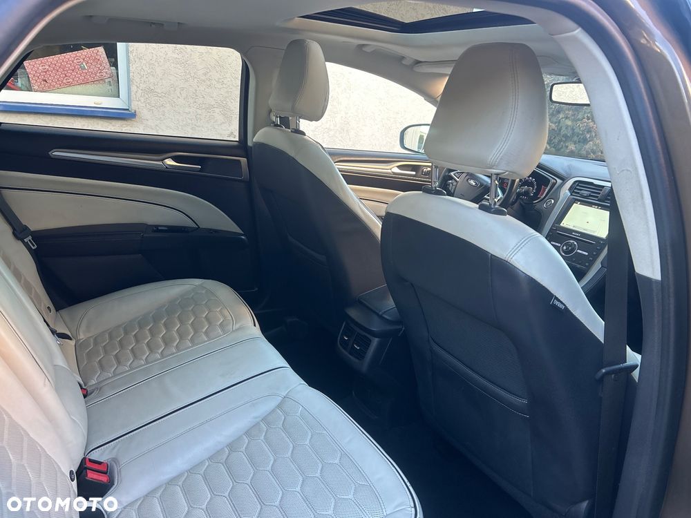 Ford Mondeo - 18