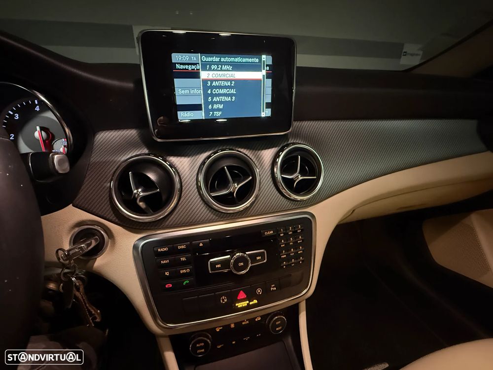 Mercedes-Benz GLA 200 CDI Aut. - 11