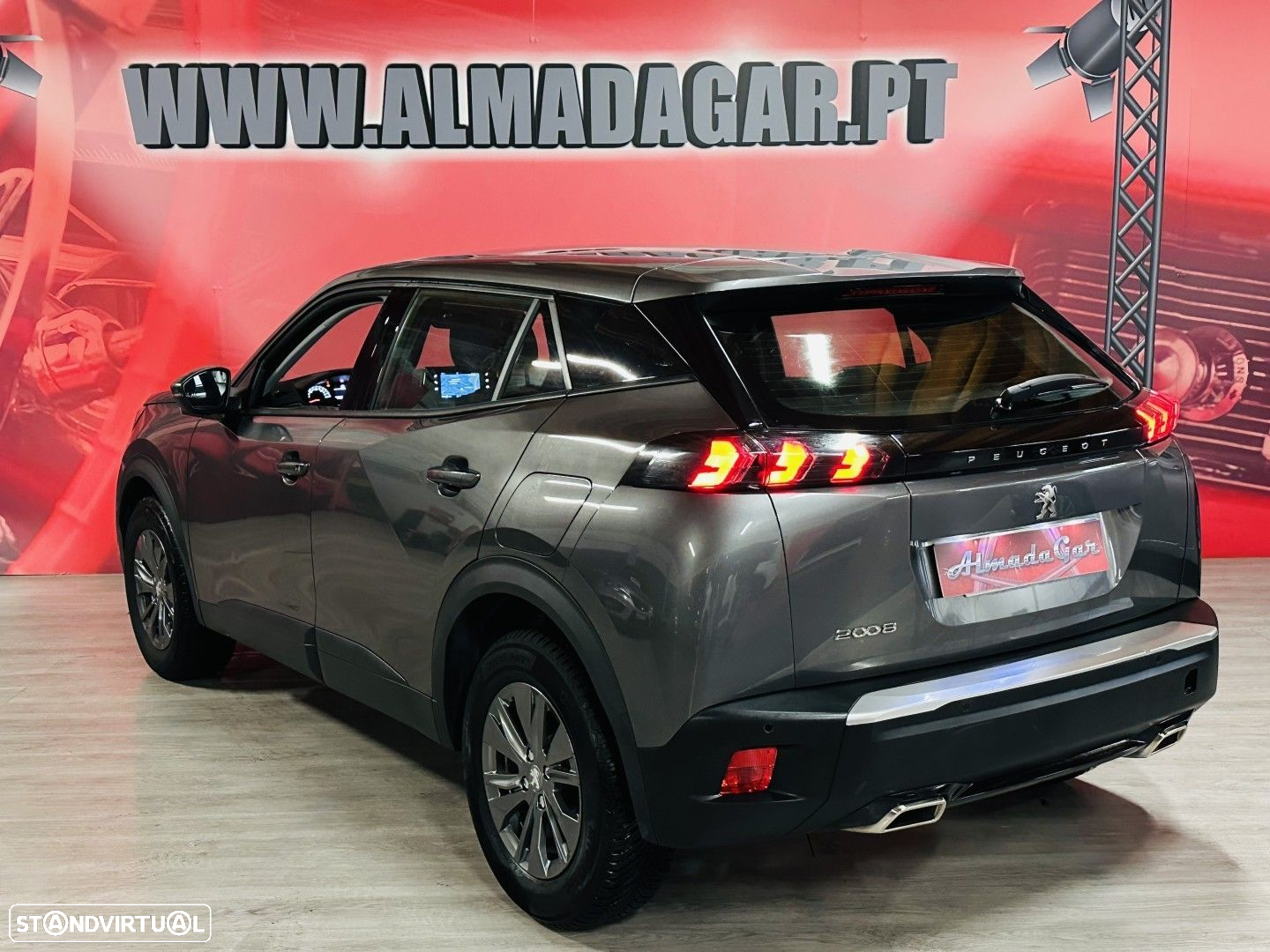 Peugeot 2008 1.2 PureTech Active Pack EAT8 - 3