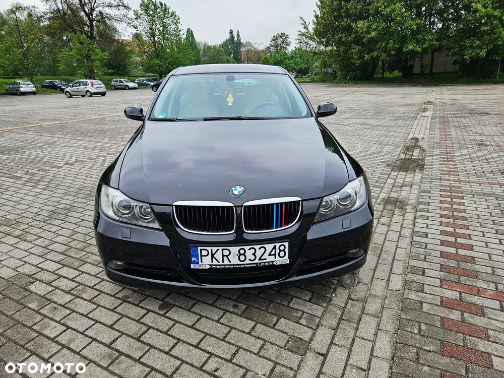 BMW Seria 3 320i - 3