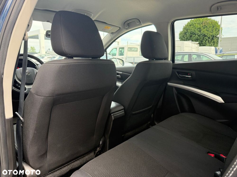 Suzuki SX4 - 10