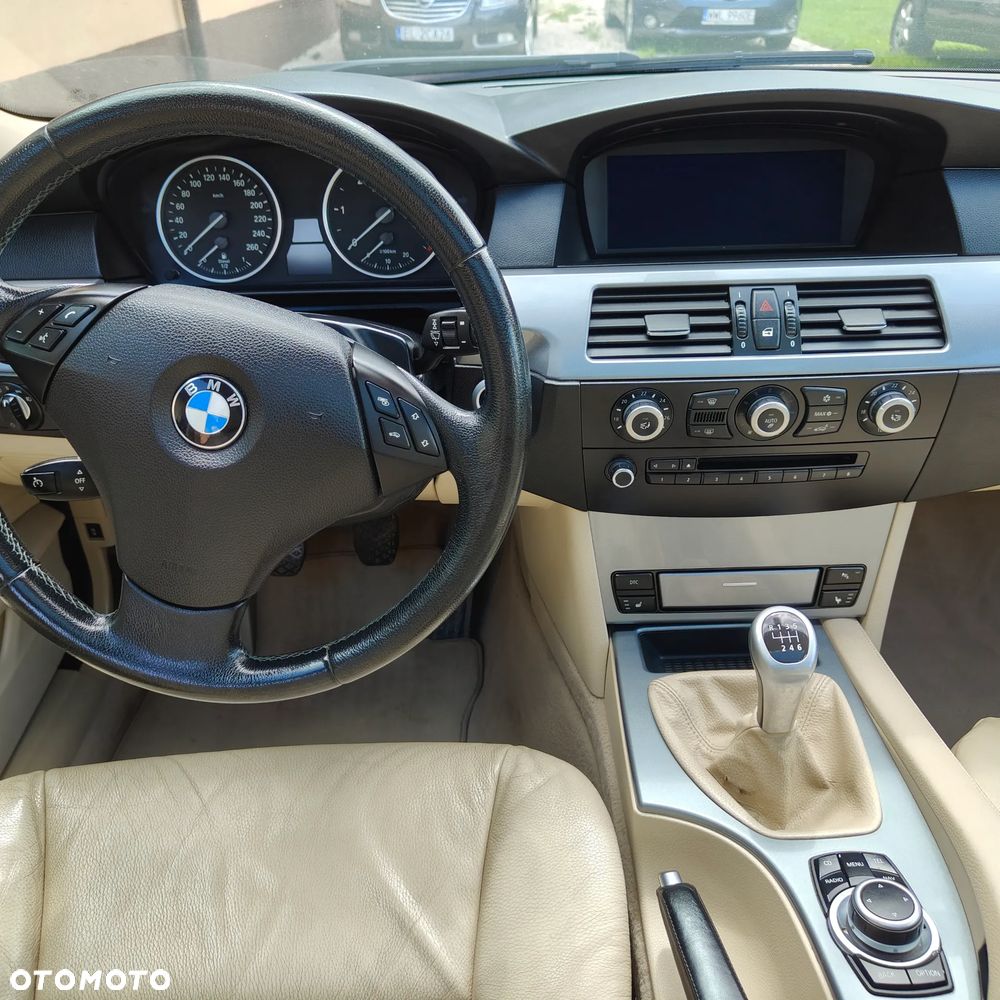 BMW Seria 5 520d - 9