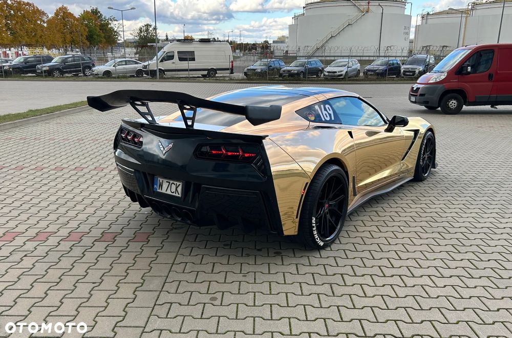 Chevrolet Corvette - 2