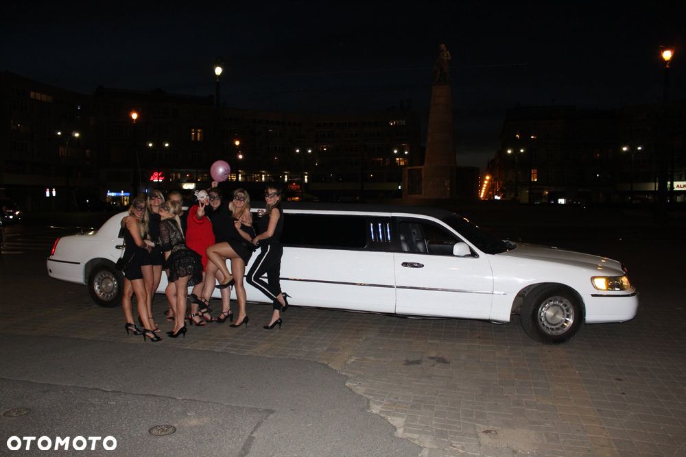 Lincoln Town Car 4.6 Signature - 11