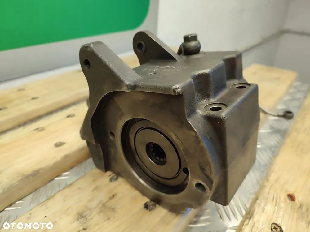 Napęd pompy hydraulicznej 04120756/04125745RY do silnika Deutz TCD3.6 L4 - 8