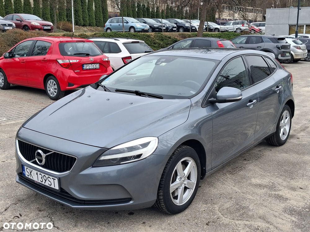 Volvo V40 D3 Drive-E Momentum - 1