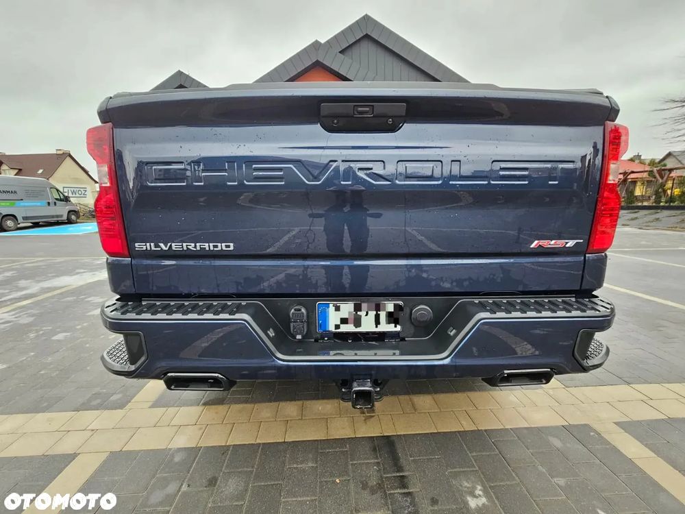 Chevrolet Silverado - 22