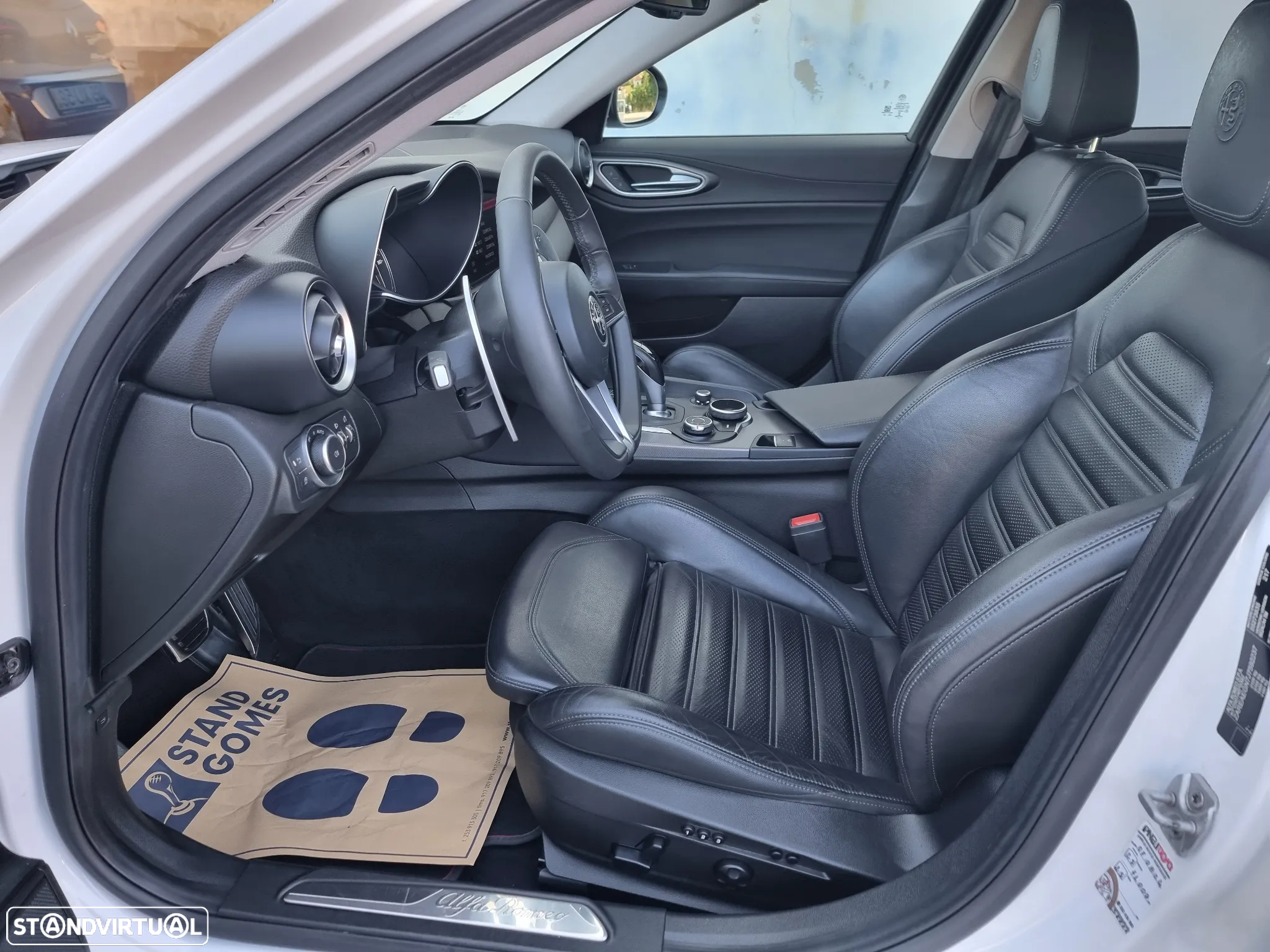 Alfa Romeo Giulia 2.0 T Veloce Q4 AT8 - 10
