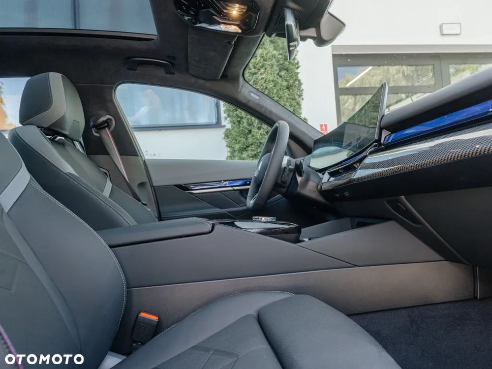 BMW Seria 5 540d xDrive - 10