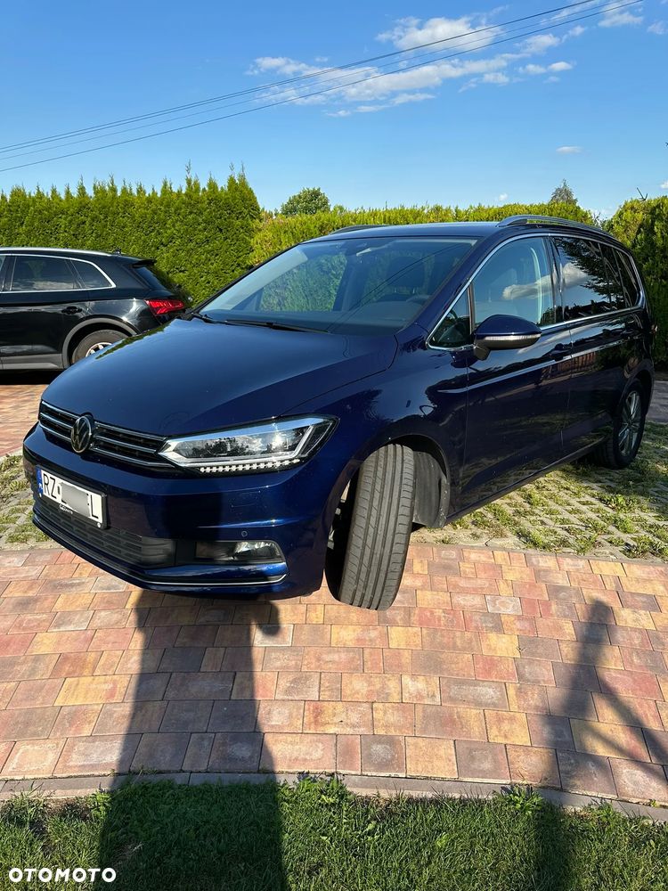 Volkswagen Touran - 1