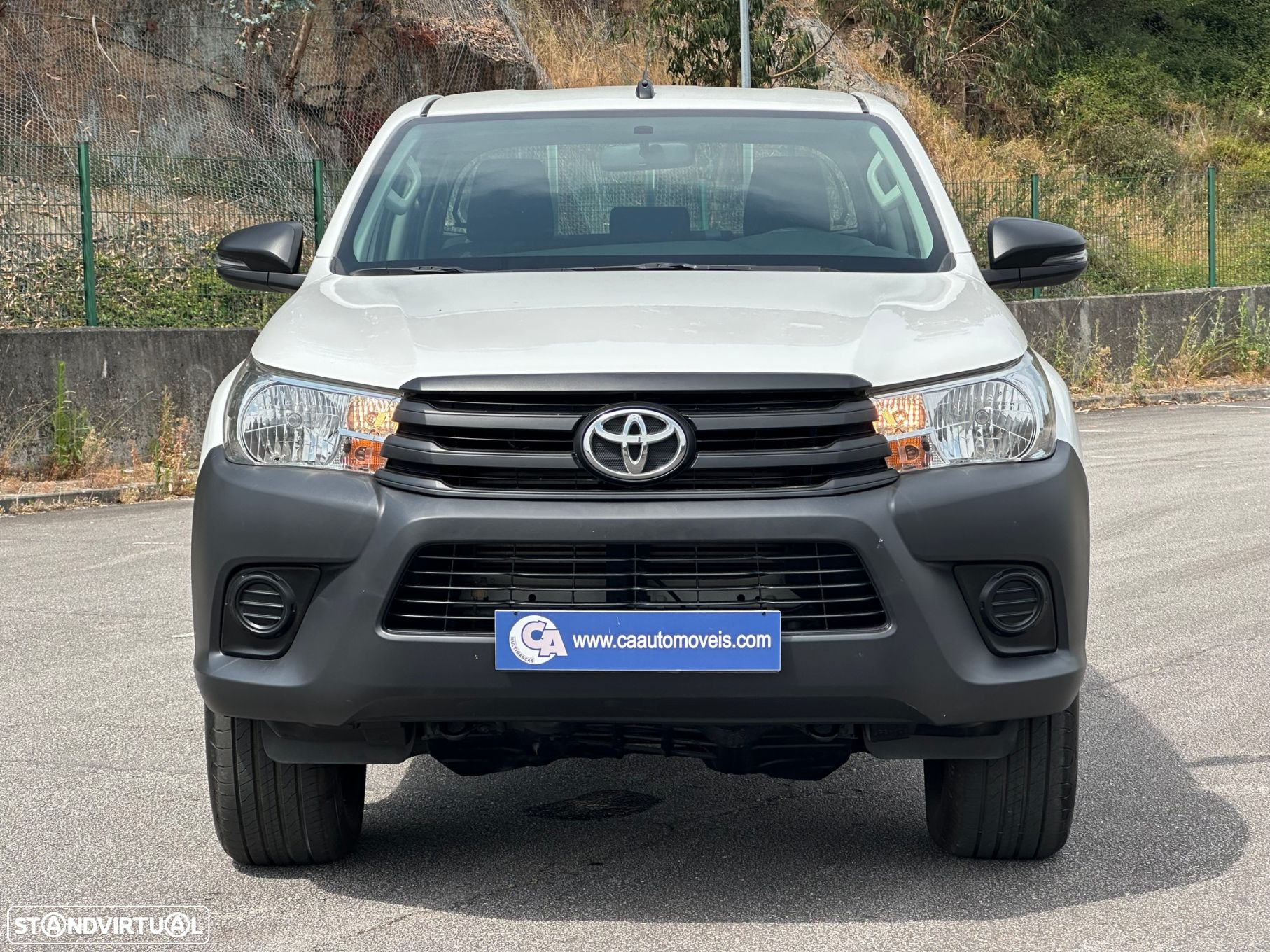 Toyota Hilux 2.4 D-4D 2WD CD - 2