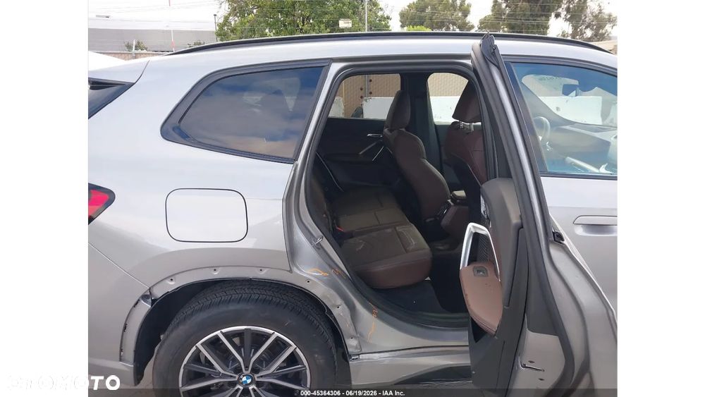 BMW X1 - 11