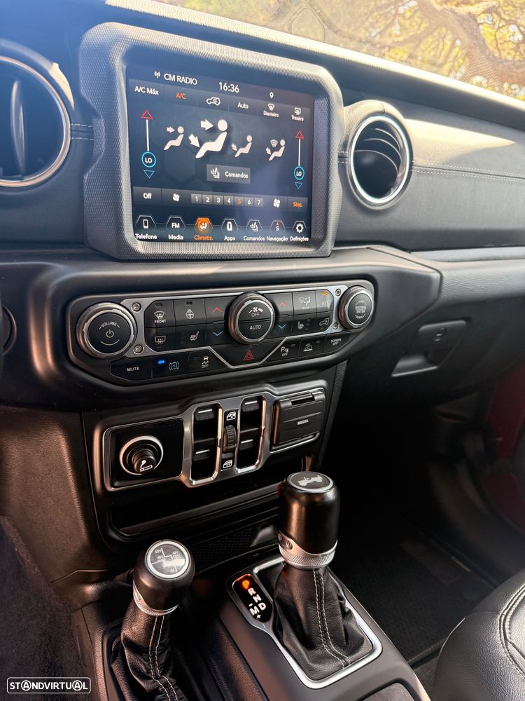 Jeep Wrangler Unlimited 2.0 TG 4xe 80º Aniversário - 10