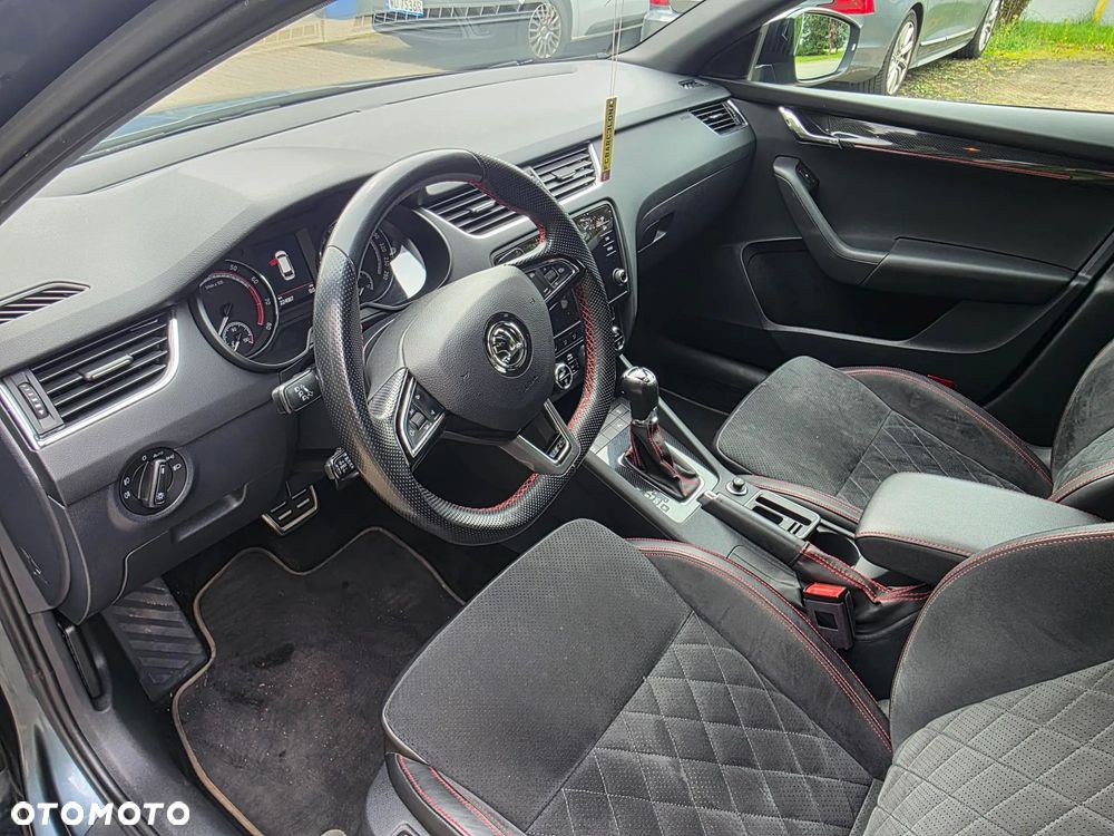 Skoda Octavia 2.0 TSI RS Challenge 245 DSG - 9