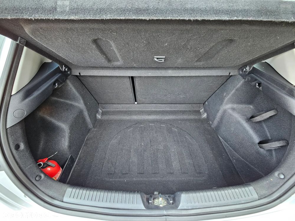 Kia Ceed 1.6 GDI L Business Line - 14