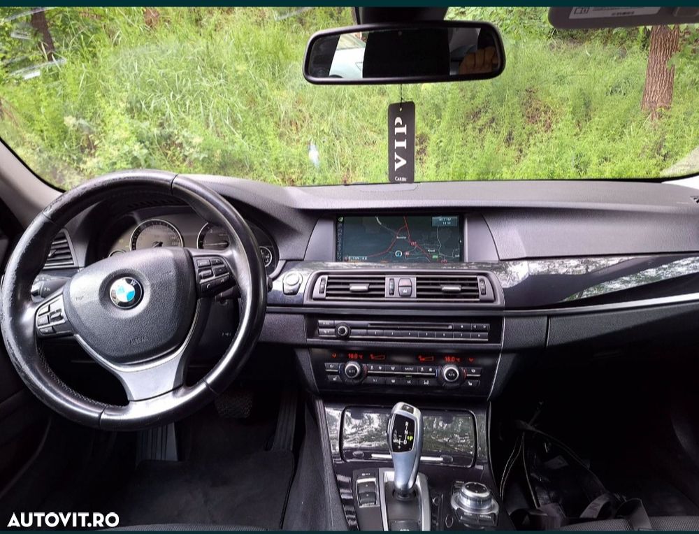 BMW Seria 5 525d Aut. - 8