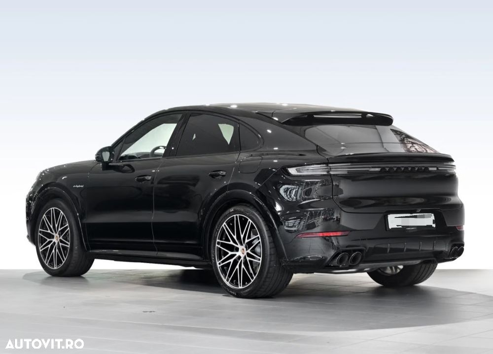 Porsche Cayenne Coupe E-Hybrid - 4