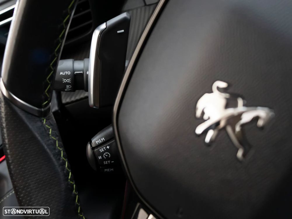 Peugeot 2008 1.5 BlueHDi GT Line EAT8 - 23