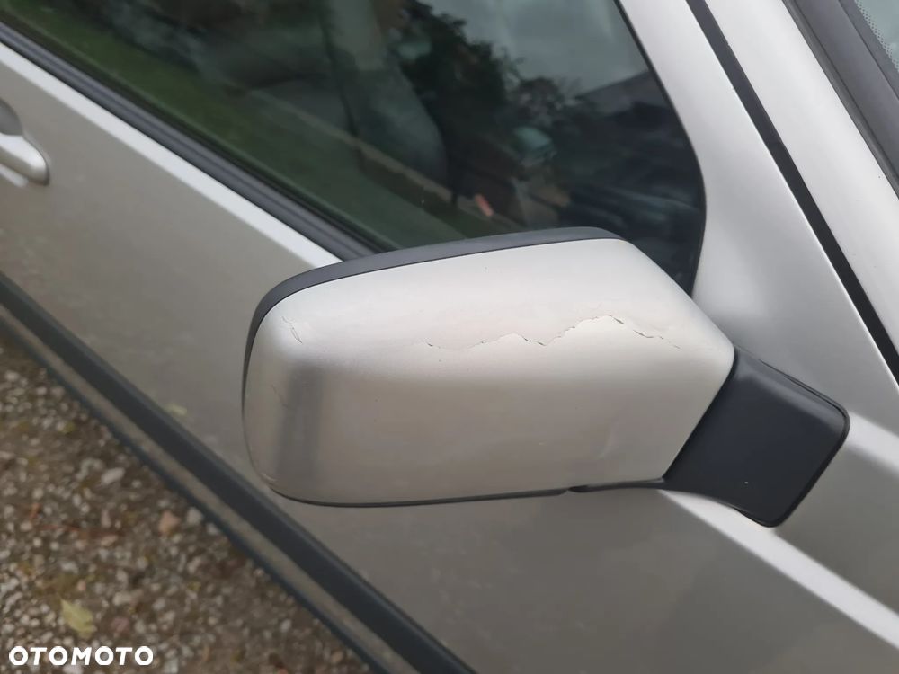 Volvo V70 - 40