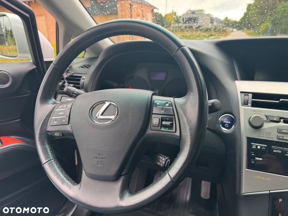 Lexus RX - 25