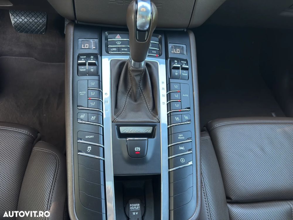 Porsche Macan 3.0 PDK S - 24