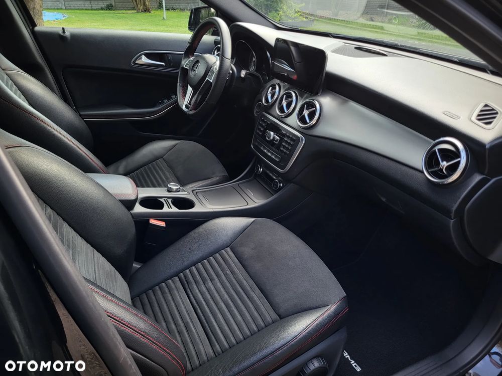 Mercedes-Benz GLA - 10