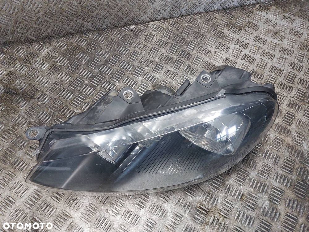 LAMPA LEWY PRZÓD VOLKSWAGEN GOLF VI EU ID: 236304 - 2