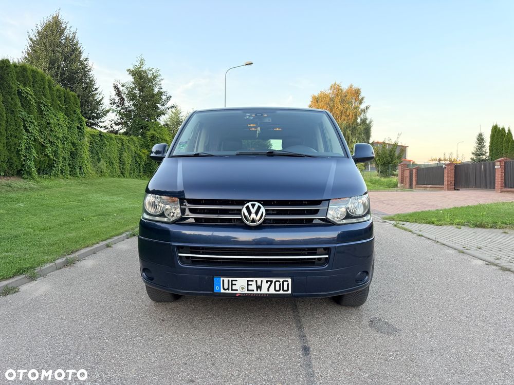 Volkswagen Multivan - 2