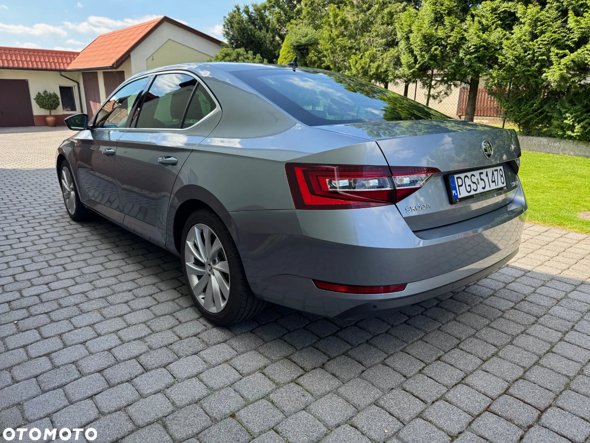 Skoda Superb 2.0 TDI Ambition DSG - 5