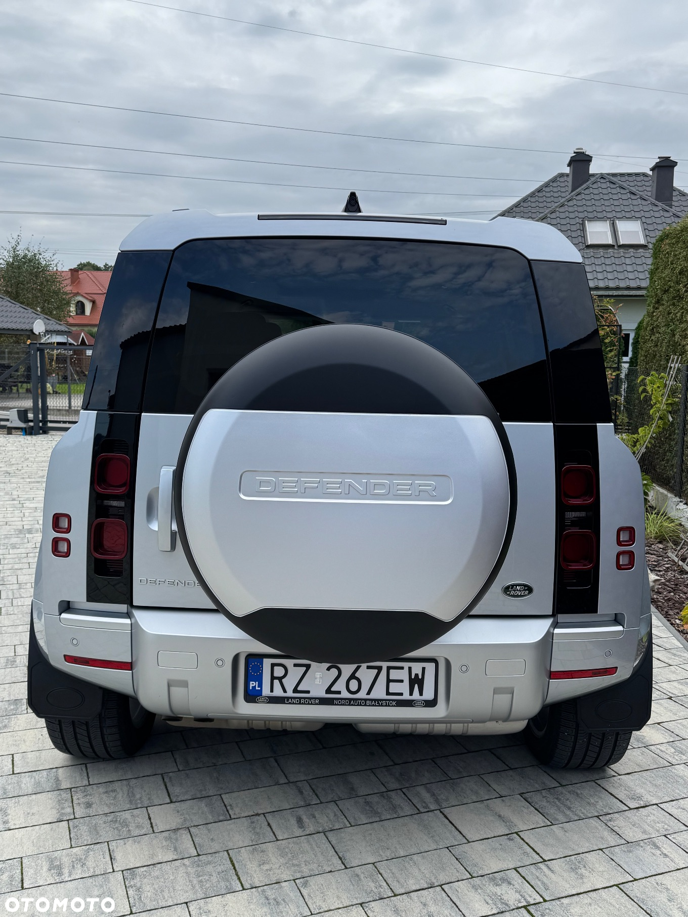 Land Rover Defender 110 3.0 D250 mHEV X-Dynamic SE - 6
