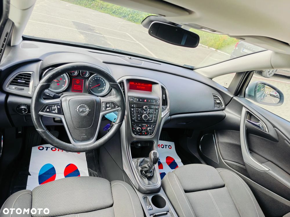 Opel Astra 2.0 CDTI DPF Cosmo - 6