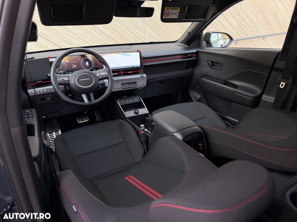 Hyundai KONA - 18