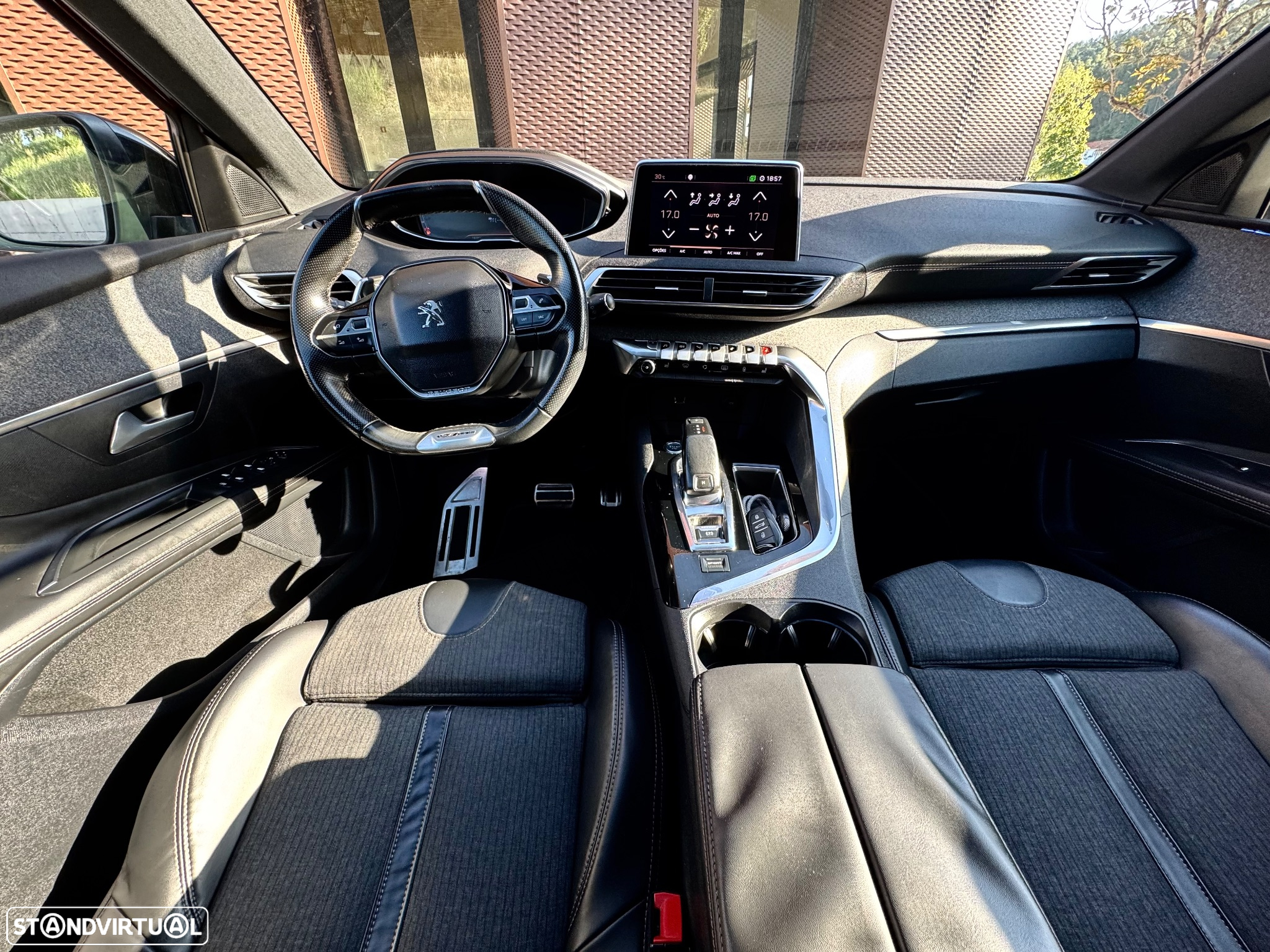 Peugeot 3008 1.6 BlueHDi GT Line EAT6 - 11