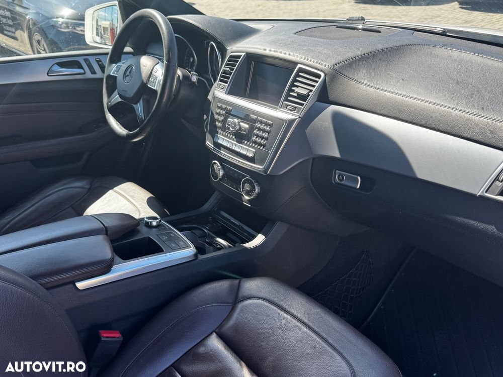 Mercedes-Benz ML - 25