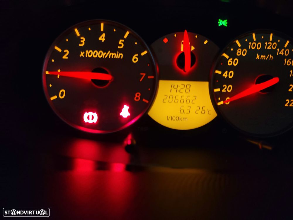 Nissan Micra - 8