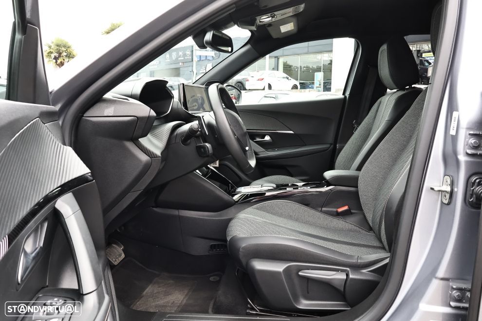 Peugeot 2008 1.2 Hybrid Allure e-DCS6 - 15