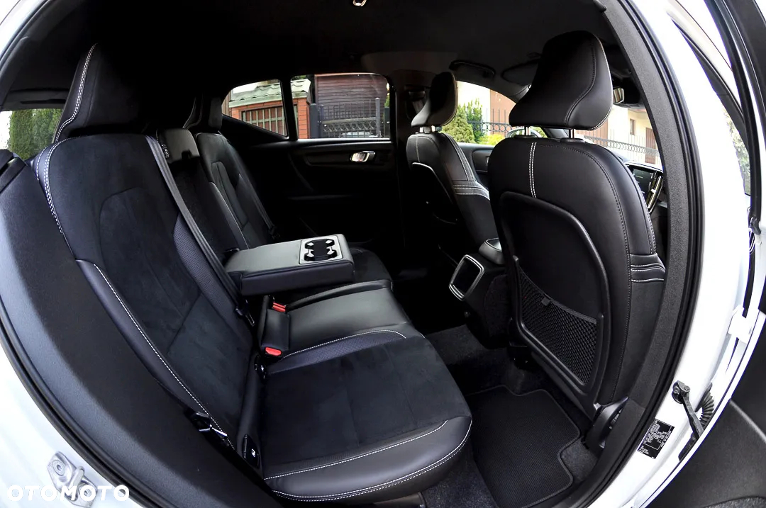 Volvo XC 40 D3 R-Design - 24